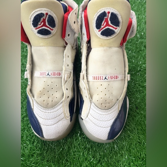 Jordan Jumpman Two Trey
USA (GS) Size 5Y - Picture 9 of 10